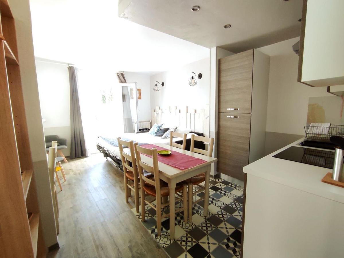 Logis Le Nid Du Pont De Gau Aparthotel Saintes-Maries-de-la-Mer Eksteriør bilde