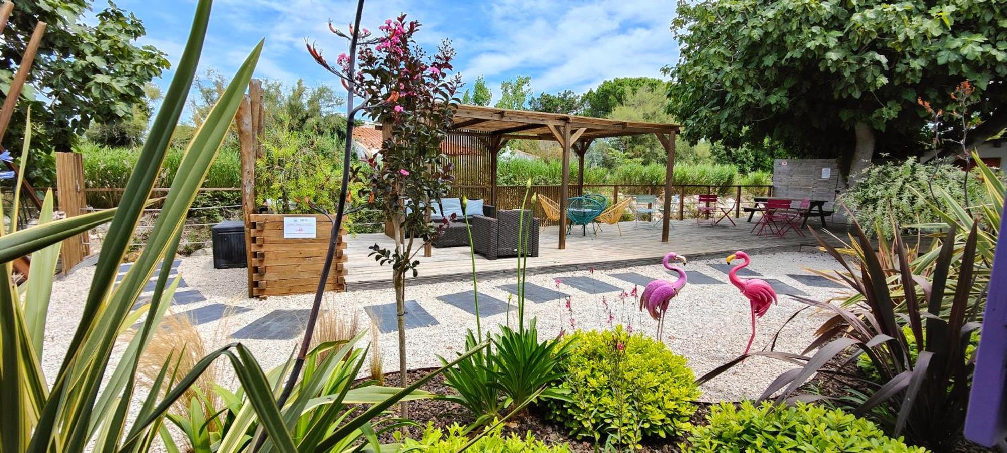 Logis Le Nid Du Pont De Gau Aparthotel Saintes-Maries-de-la-Mer Eksteriør bilde