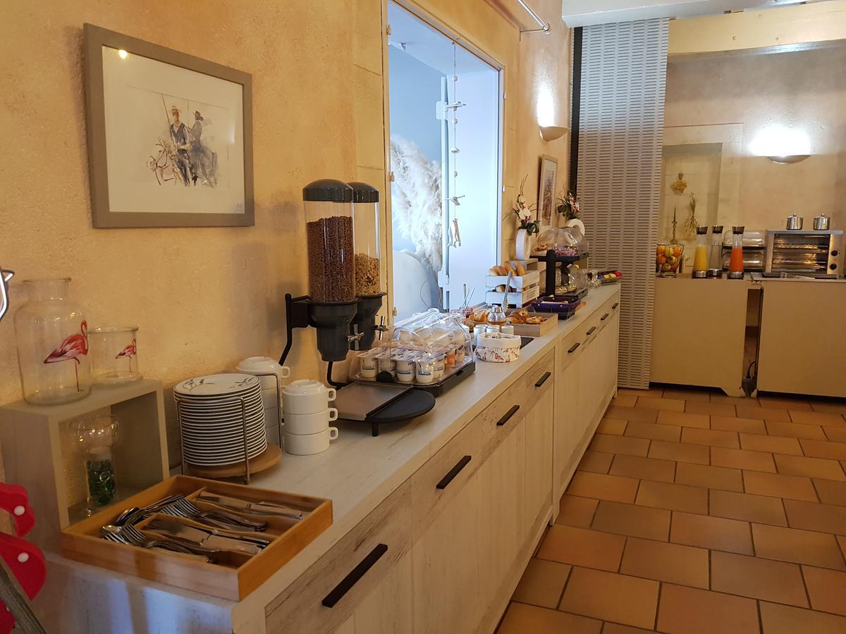 Logis Le Nid Du Pont De Gau Aparthotel Saintes-Maries-de-la-Mer Eksteriør bilde